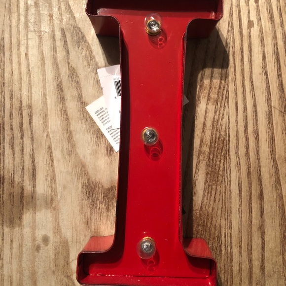 Red Vintage Look Marquee Letter “I”. (Item #2) - Picture 6 of 7